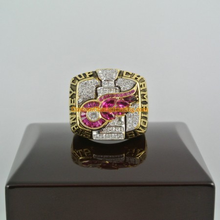 2002 Detroit Red Wings Stanley Cup Championship Ring