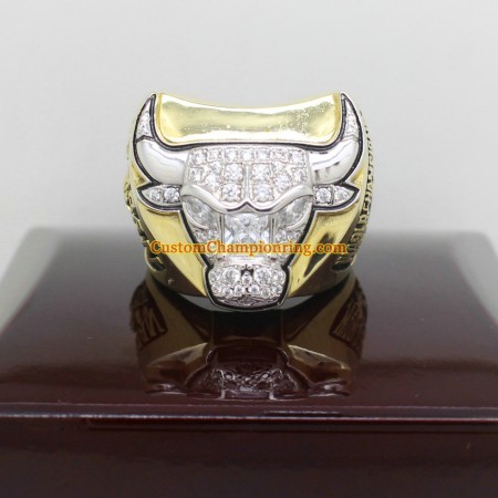 1997 Chicago Bulls Basketball World Championship Ring