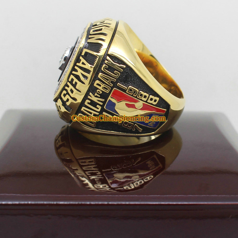 1988 Los Angeles Lakers Basketball World Championship Ring