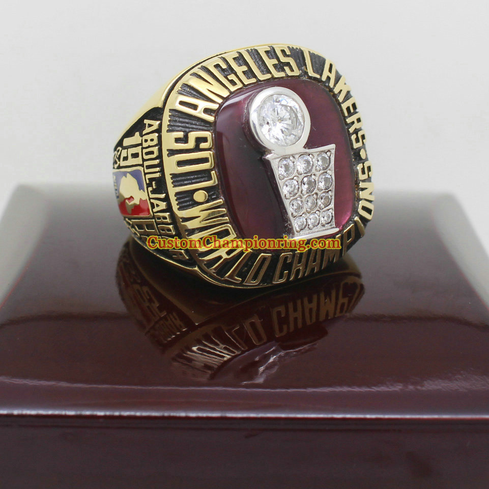 1985 Los Angeles Lakers Basketball World Championship Ring